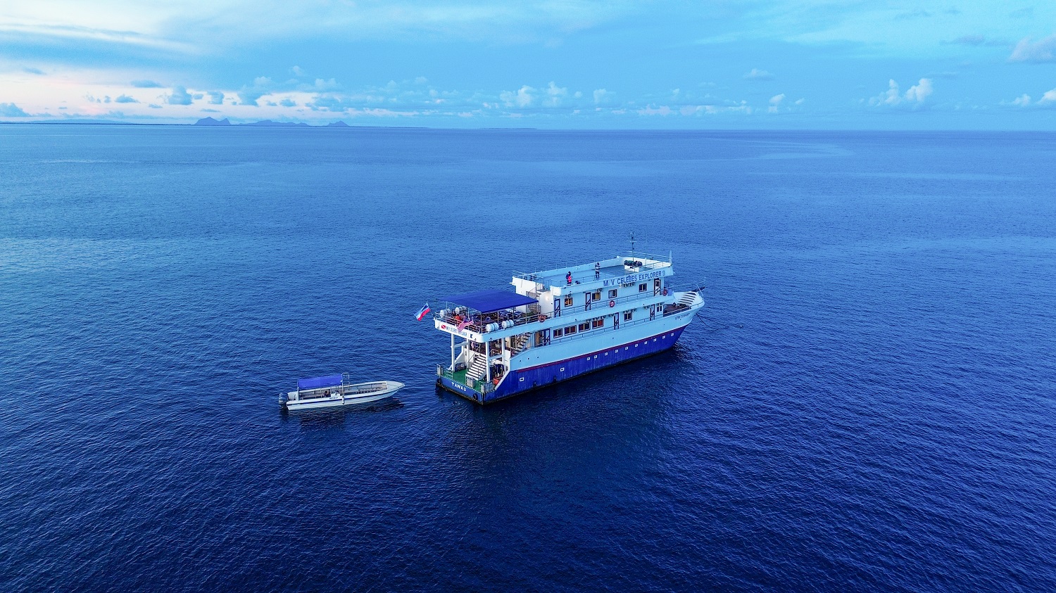 Celebes Explorer 9 — vessel photograph