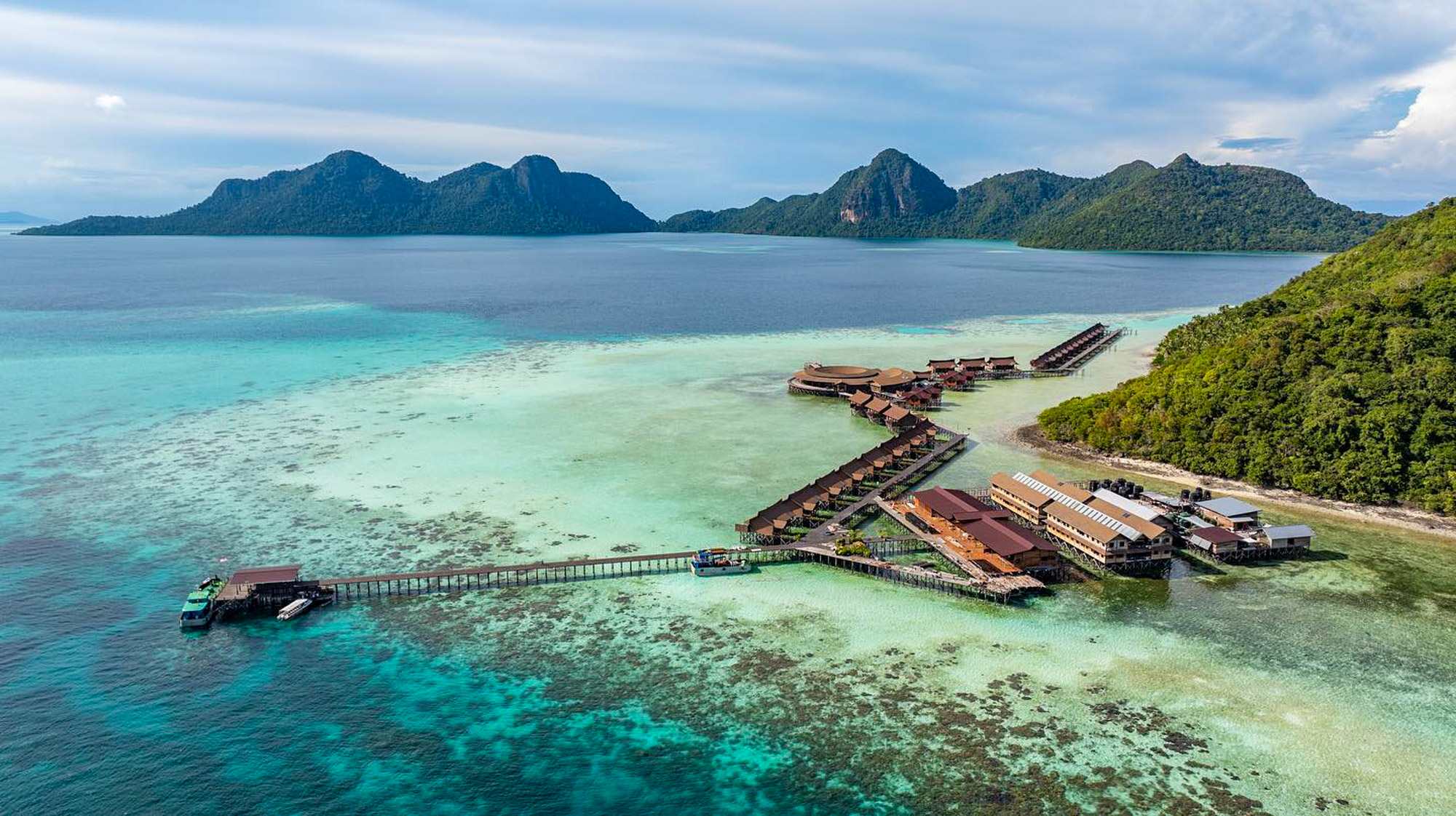 Bohey Dulang Island: Pearl Island Resort Semporna